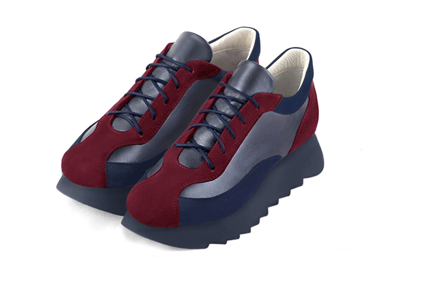 Burgundy red and denim blue women's three-tone elegant sneakers. Round toe. Low rubber soles. Front view - Florence KOOIJMAN